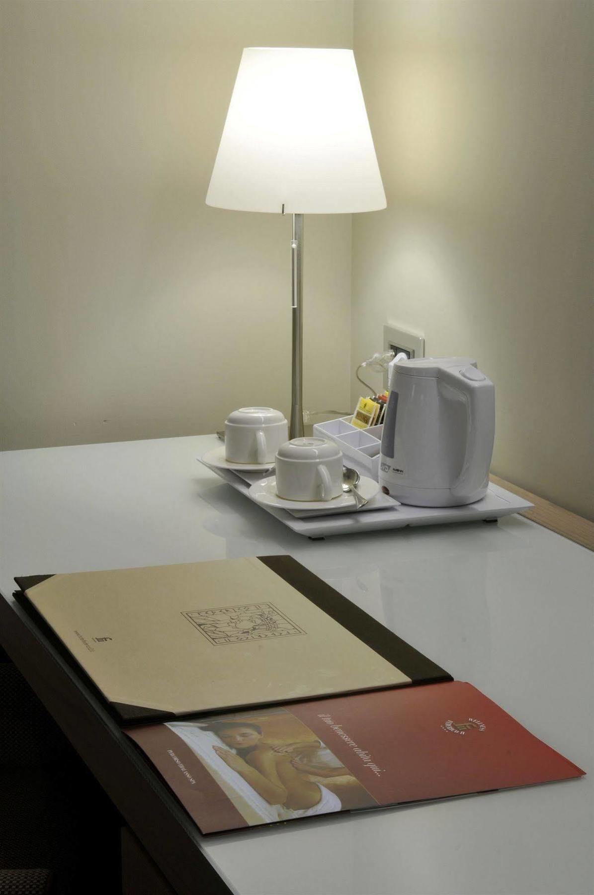 Hotel Federico II Йези Екстериор снимка